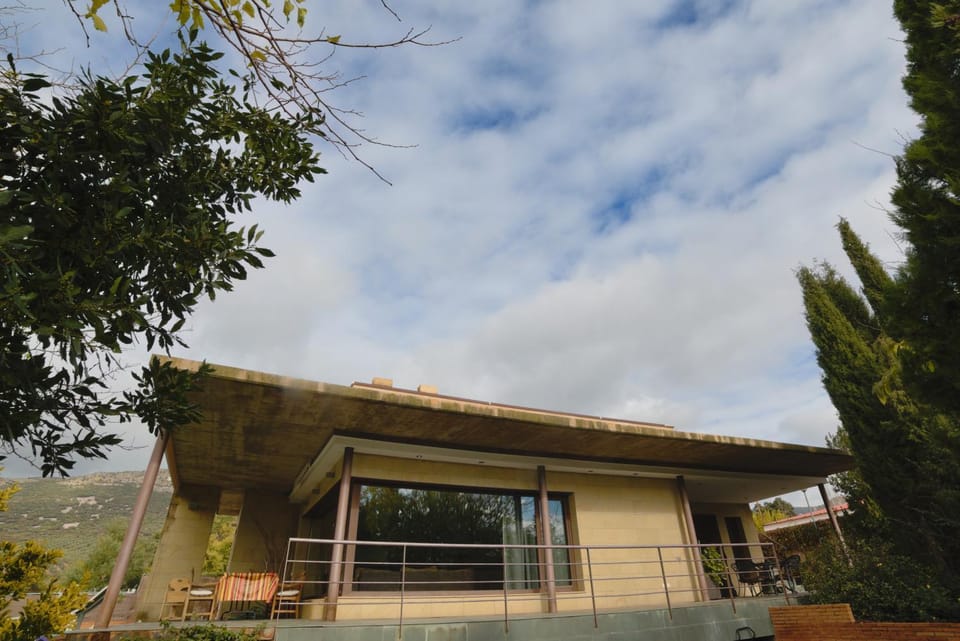 CASA LAS 7 CEPAS moderna y acogedora en plena naturaleza House in Castile-La Mancha