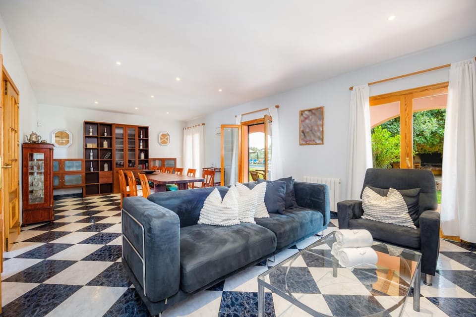 Property building, Living room