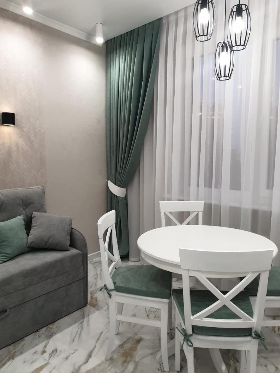 Property building, Seating area, Dining area