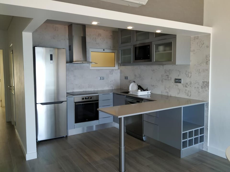 Kitchen or kitchenette