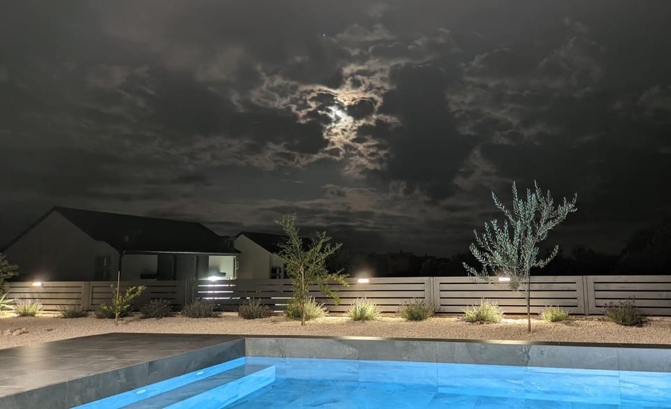 Pool view, Swimming pool