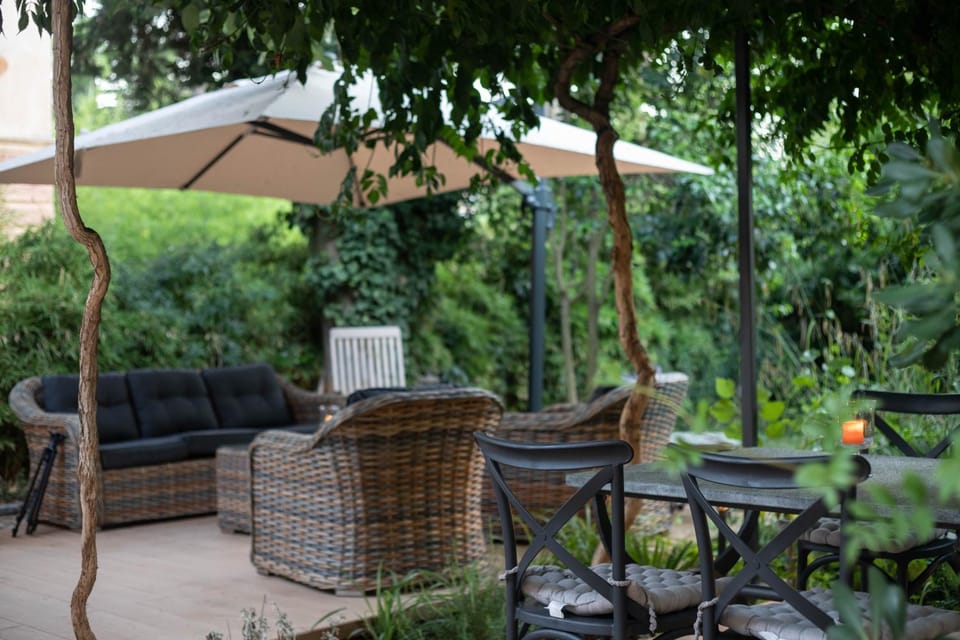 Patio, Garden, Seating area