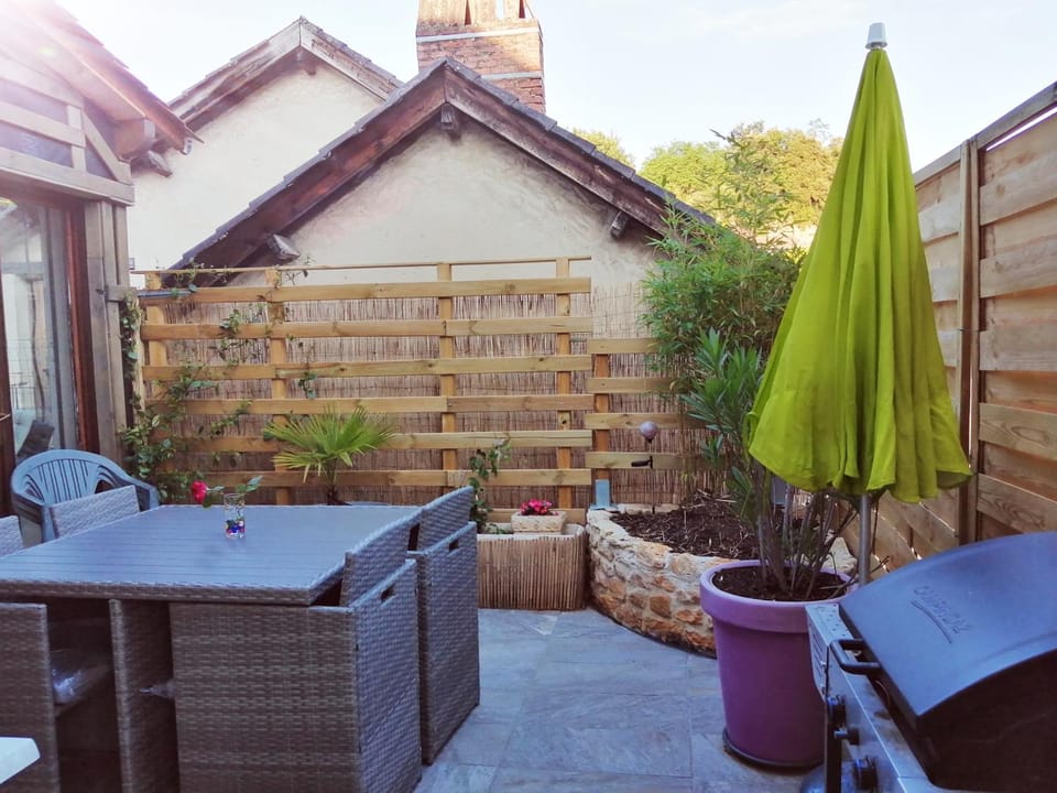LES FARIOS AVEC TERRASSE Apartment in Occitanie