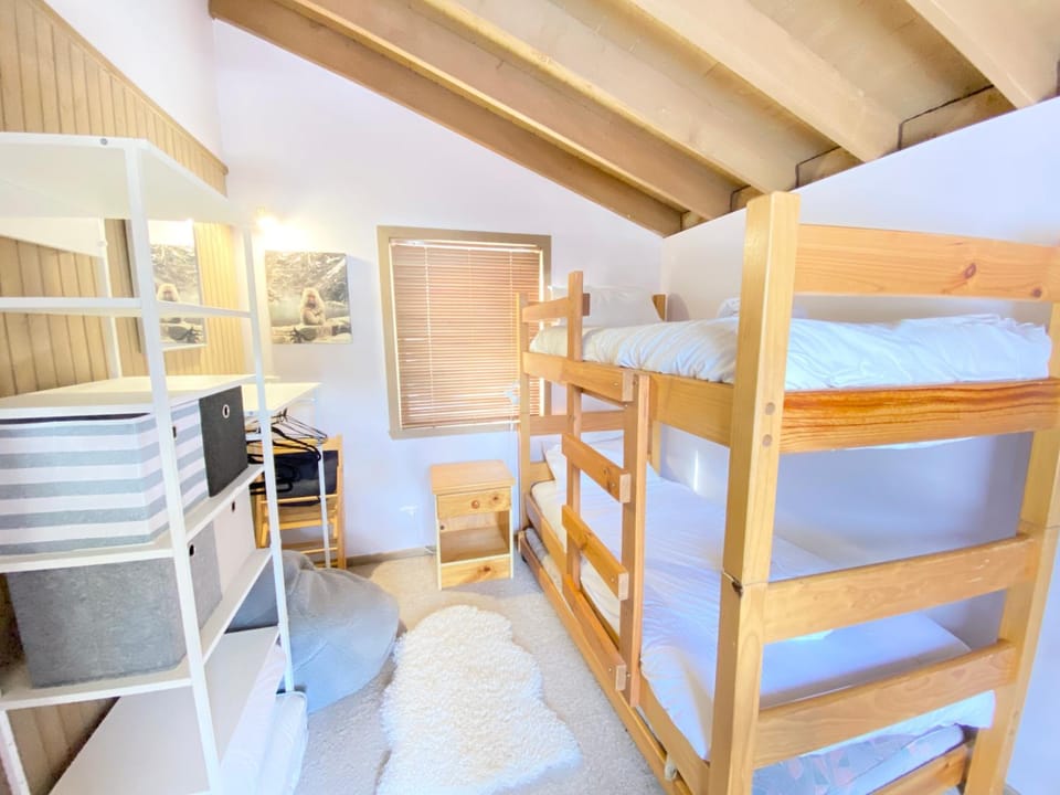 bunk bed