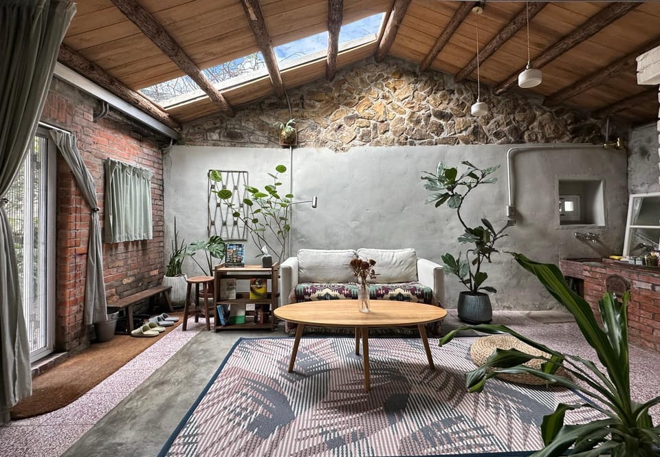 Living room, Photo of the whole room, Seating area