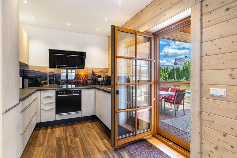 Property building, Kitchen or kitchenette, Living room