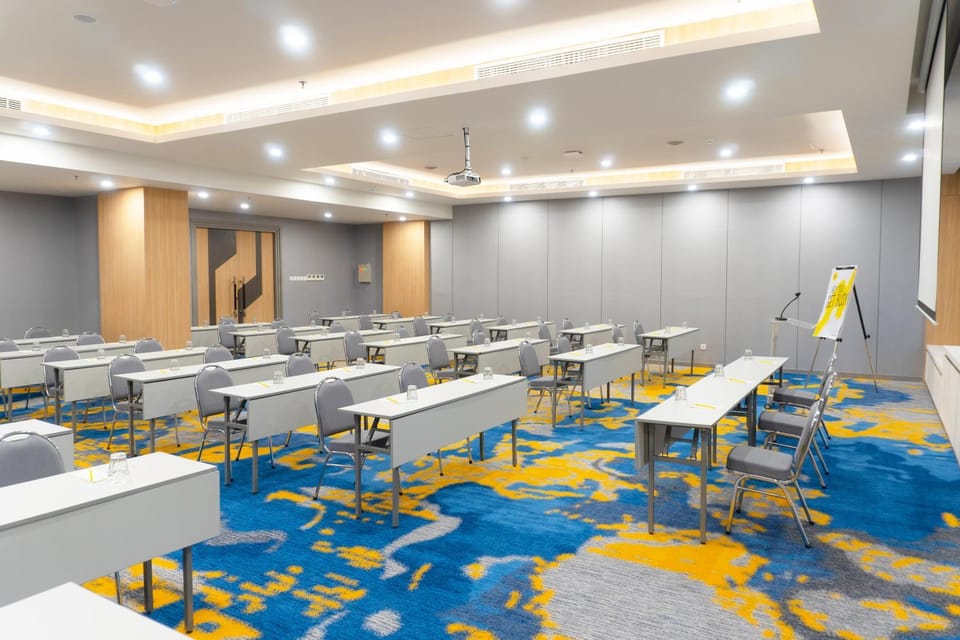 Meeting/conference room