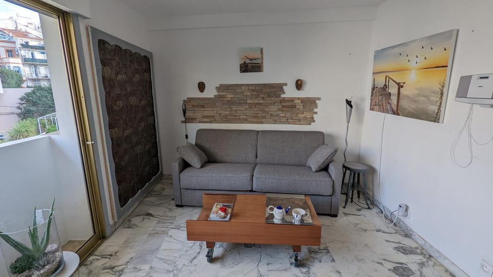 Les Tambourins Studio 19 - 3 étoiles Apartment in Cannes