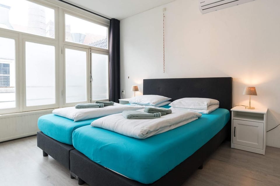 RedLight District Private Smokers Friendly Studio Apartment in Amsterdam