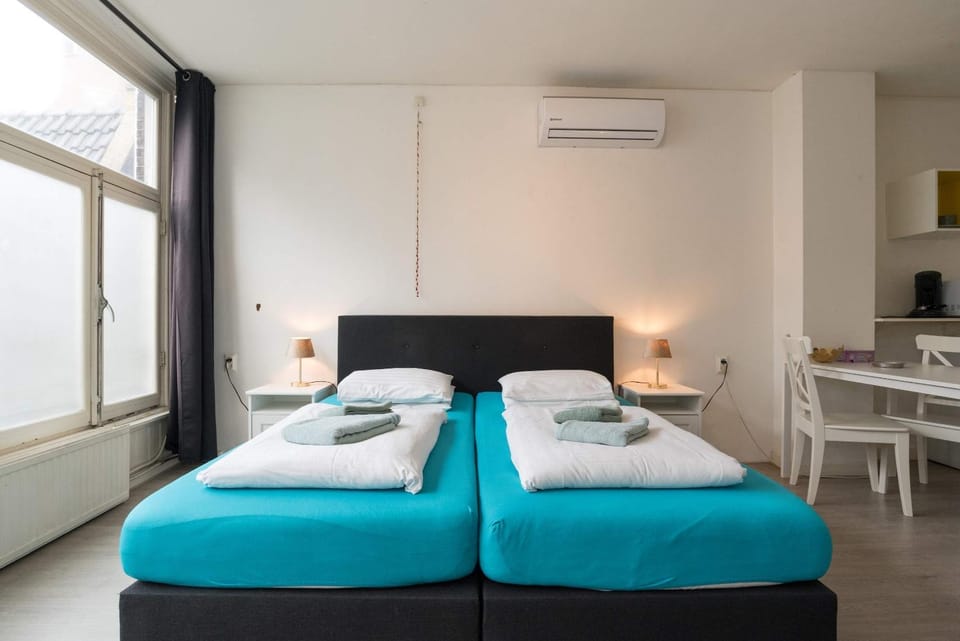 RedLight District Private Smokers Friendly Studio Apartment in Amsterdam