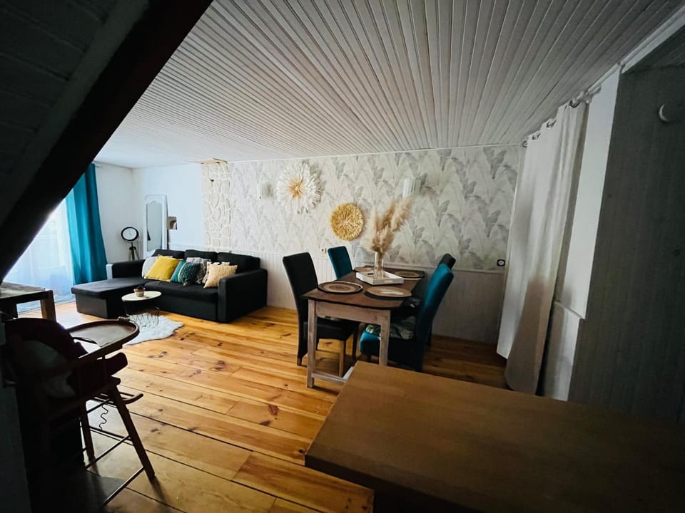 Le gîte de la vallée du Douctouyre Apartment in Occitanie