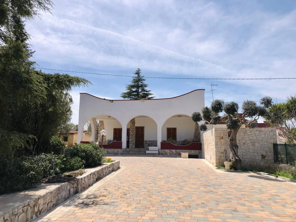 Property building, Garden, Garden view