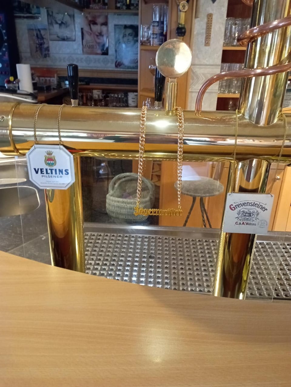 Lounge or bar, Drinks, Alcoholic drinks, Non alcoholic drinks