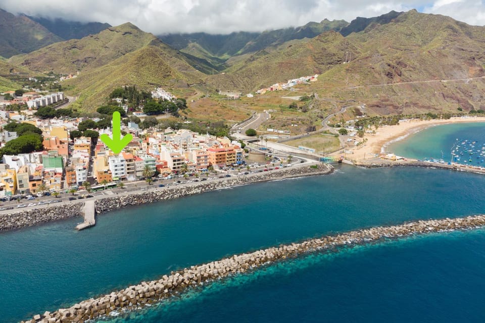 Property building, Off site, Neighbourhood, Bird's eye view, Beach, Beach