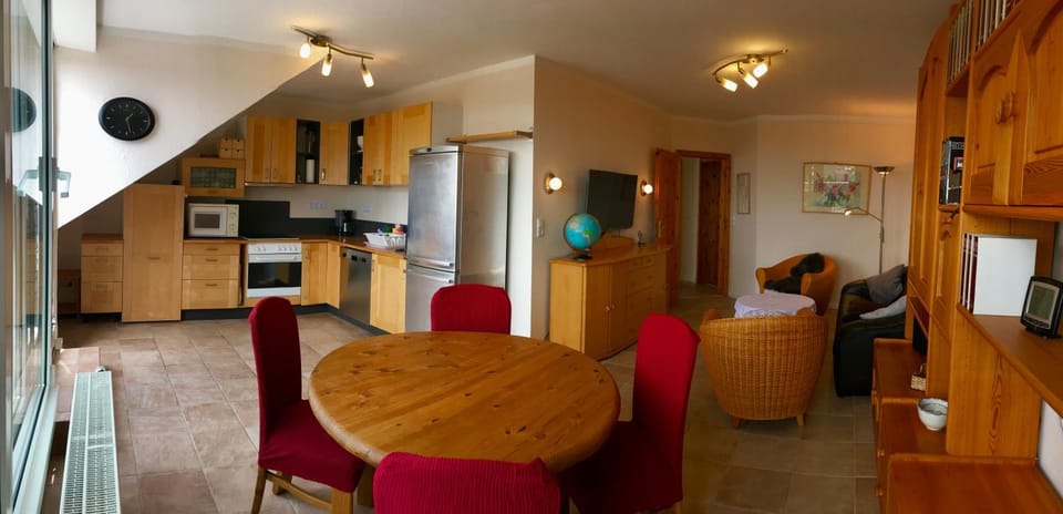 Kitchen or kitchenette, Living room, Dining area