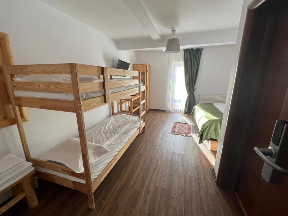 Pensiunea Rancaski Bed and Breakfast in Romania