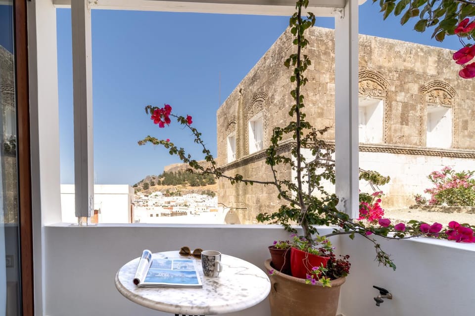 Seating area, Landmark view