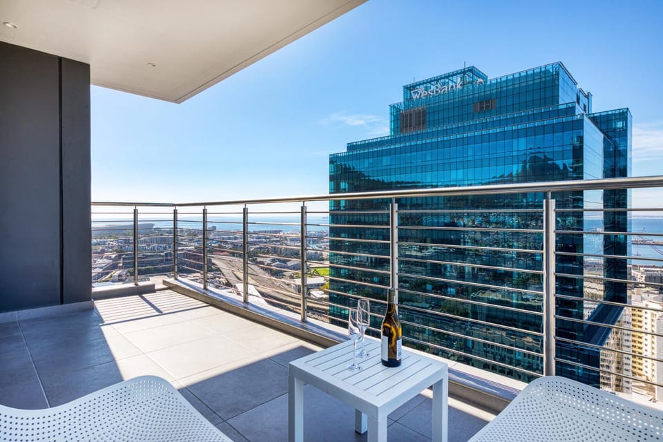 Balcony/Terrace, City view