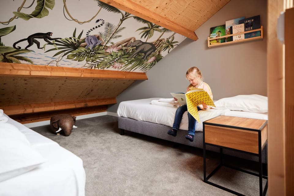 Bedroom, children