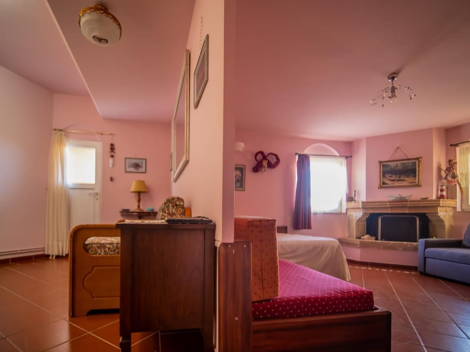Private Art Studio 50m from sea 1-3 per House in Islands