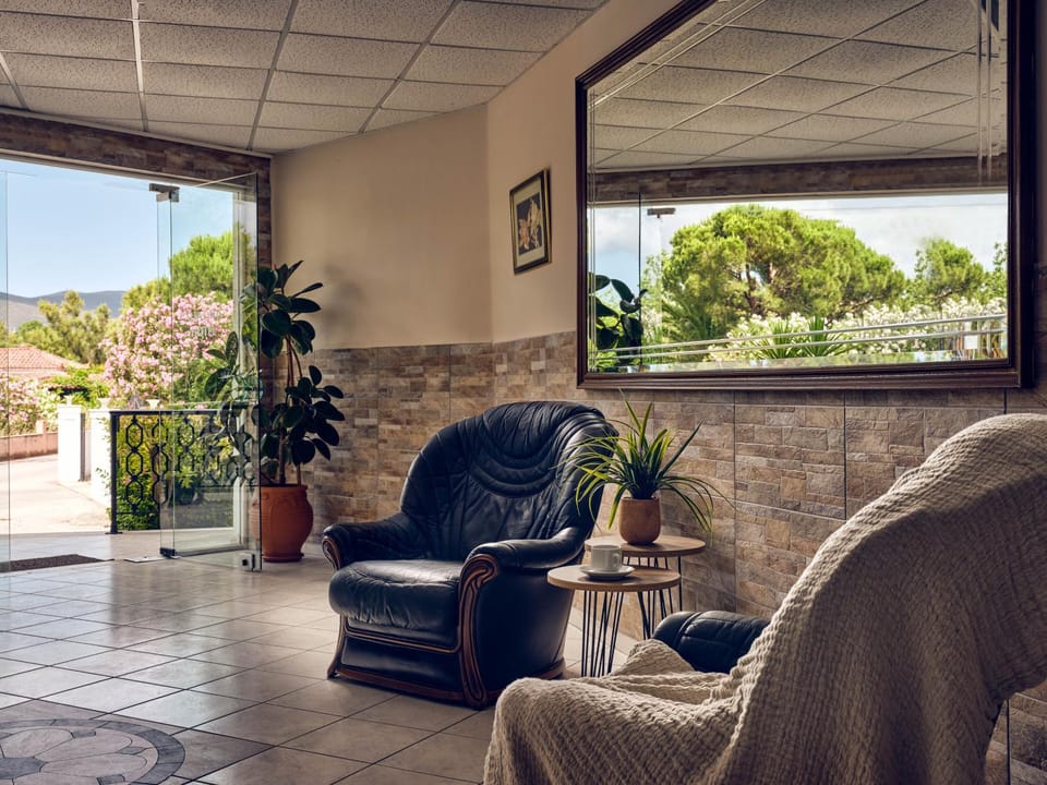 Facade/entrance, Living room, Seating area, Internal: Not applicable to any particular room