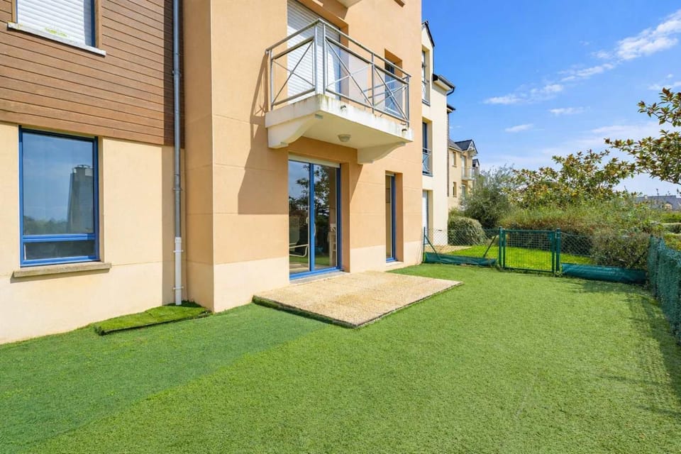 Property building, Garden, Garden, Garden view