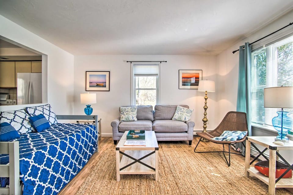 Cape Cod Escape ~ 2 Mi To Beaches & Dining! House in South Yarmouth