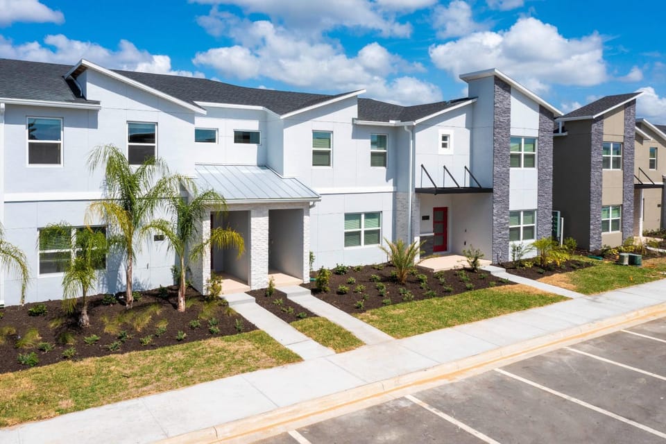 Gorgeous 4Bd Close to Disney w/ Pool @ Champions Gate Resort 1196 House in Four Corners