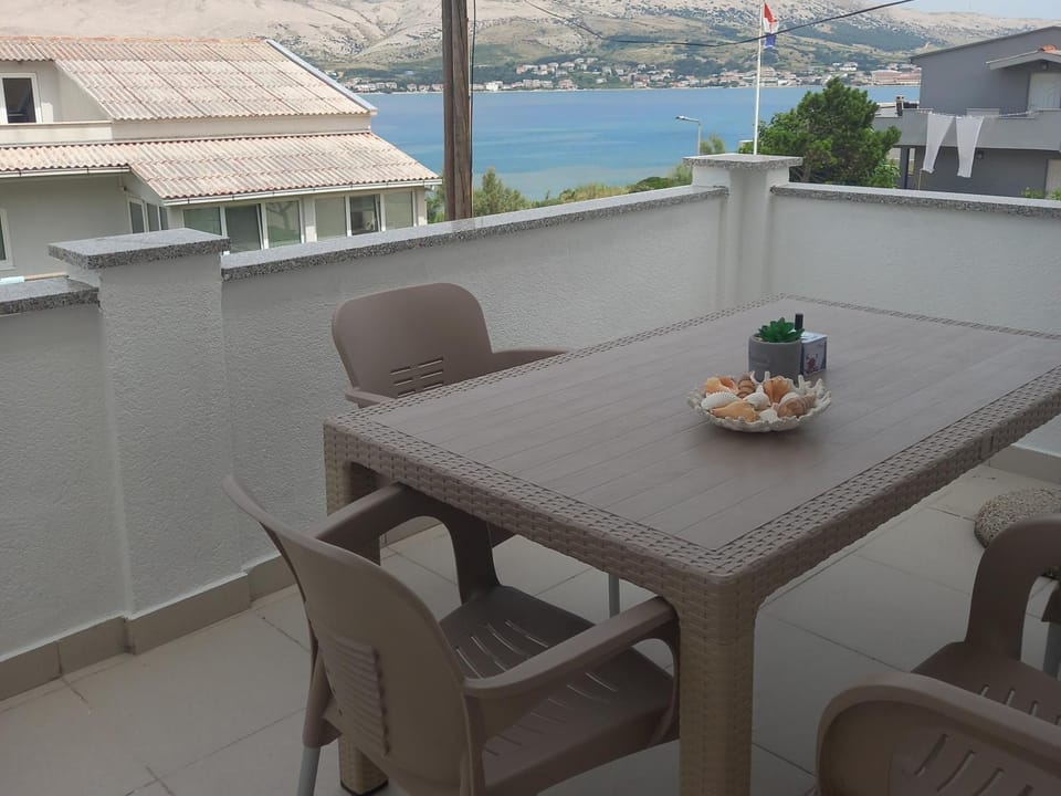 Pag Sea Mare Apartment in Zadar County
