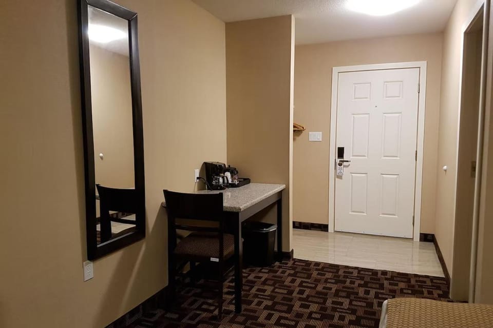 CHINOOK INN Hotel in Rocky Mountain House