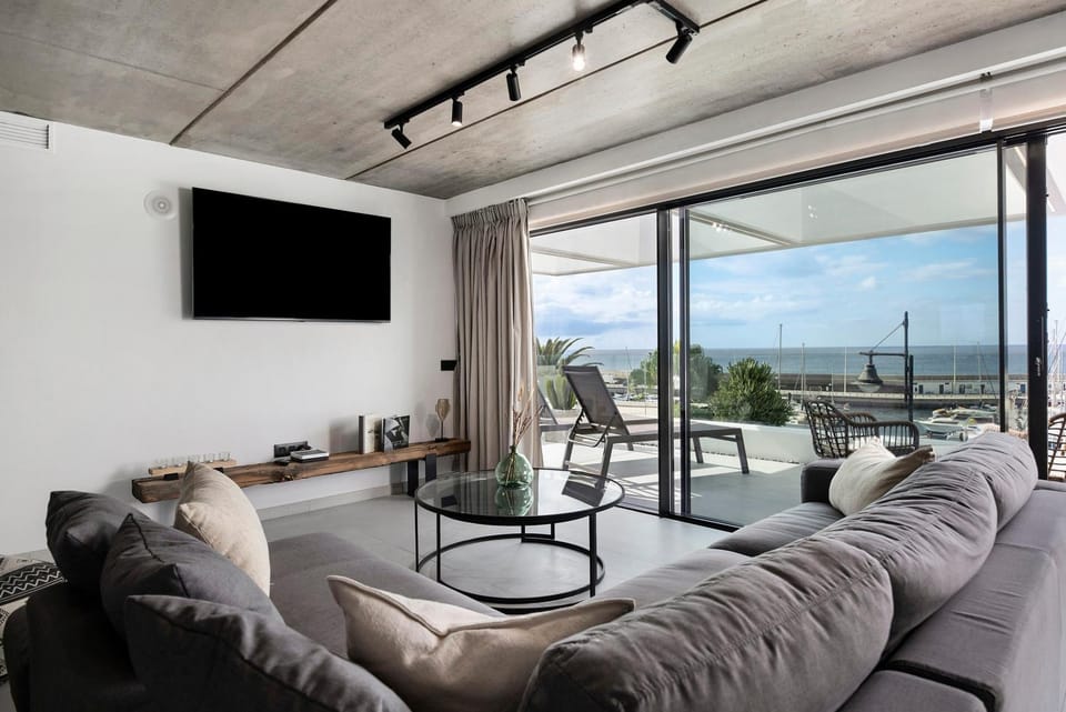 Property building, Living room