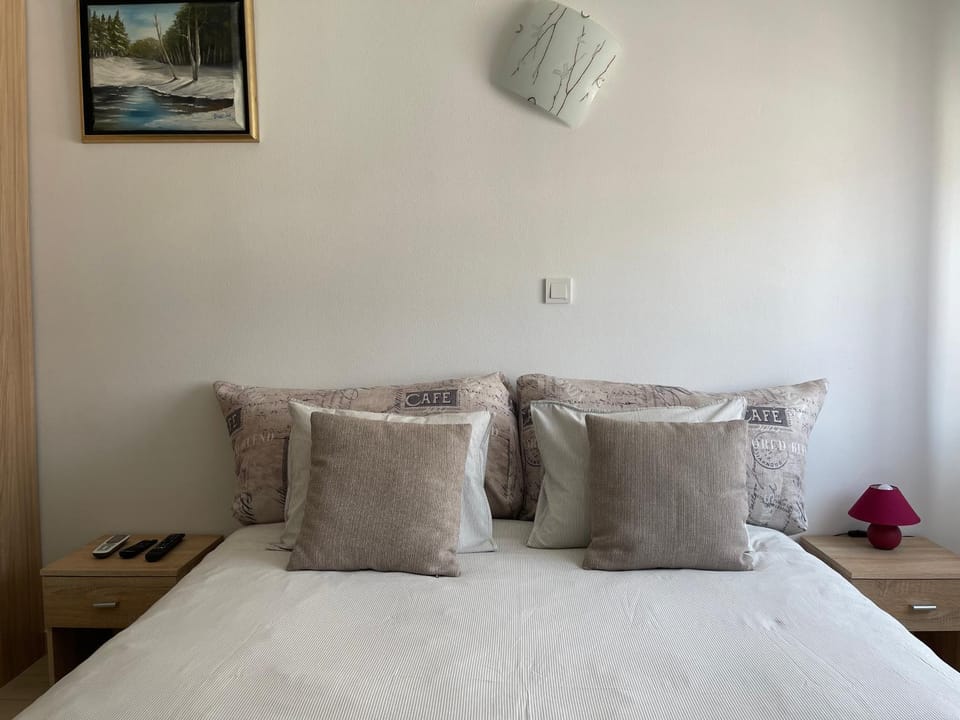 Elena Apartment in Lika-Senj County
