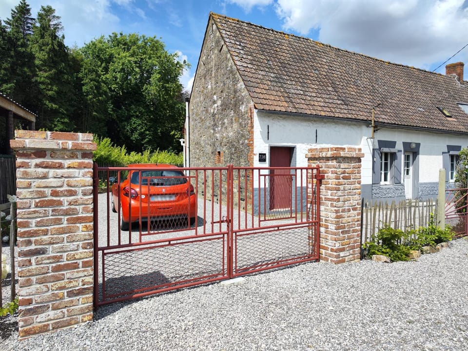 Property building, Facade/entrance