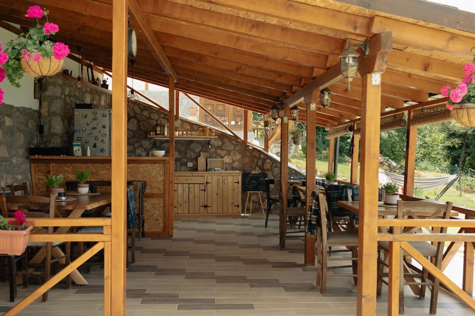 Sunset House Apartment in Municipality of Ohrid, North Macedonia