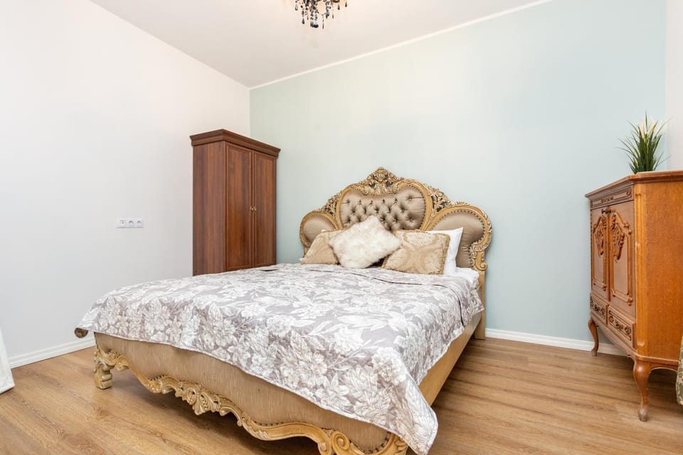 Bed, Photo of the whole room, Bedroom, wardrobe