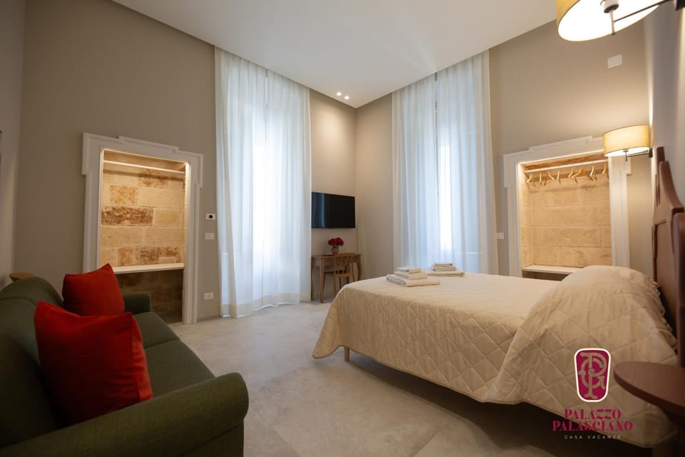 Bed, Bedroom, towels, wardrobe