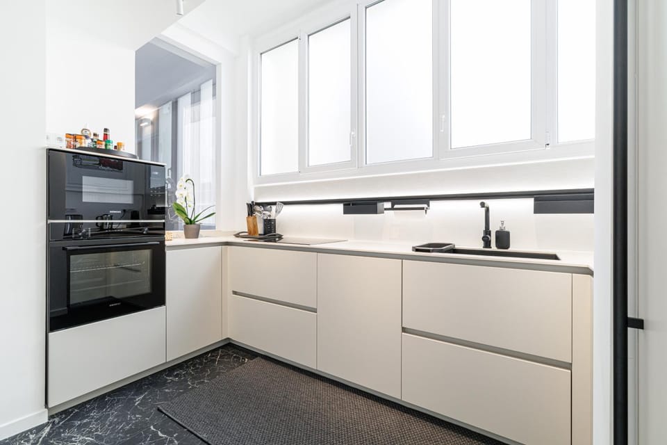 oven, kitchen