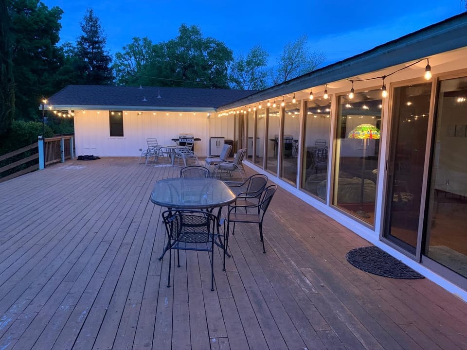 Patio, BBQ facilities, Balcony/Terrace, Seating area