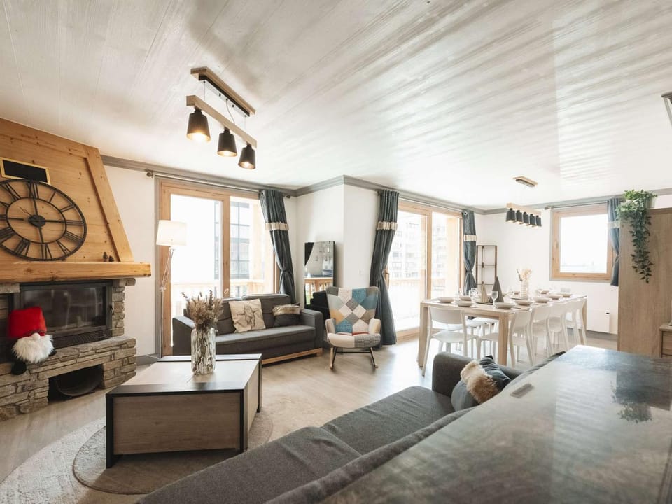 Appartement rénové chaleureux et moderne, 120m², 10-12 pers, accès direct aux pistes, stationnement inclus - FR-1-545-20 Apartment in Val Thorens