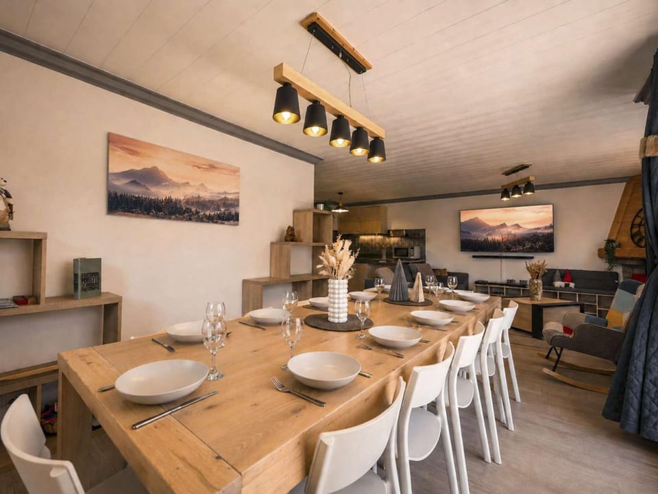 Appartement rénové chaleureux et moderne, 120m², 10-12 pers, accès direct aux pistes, stationnement inclus - FR-1-545-20 Apartment in Val Thorens