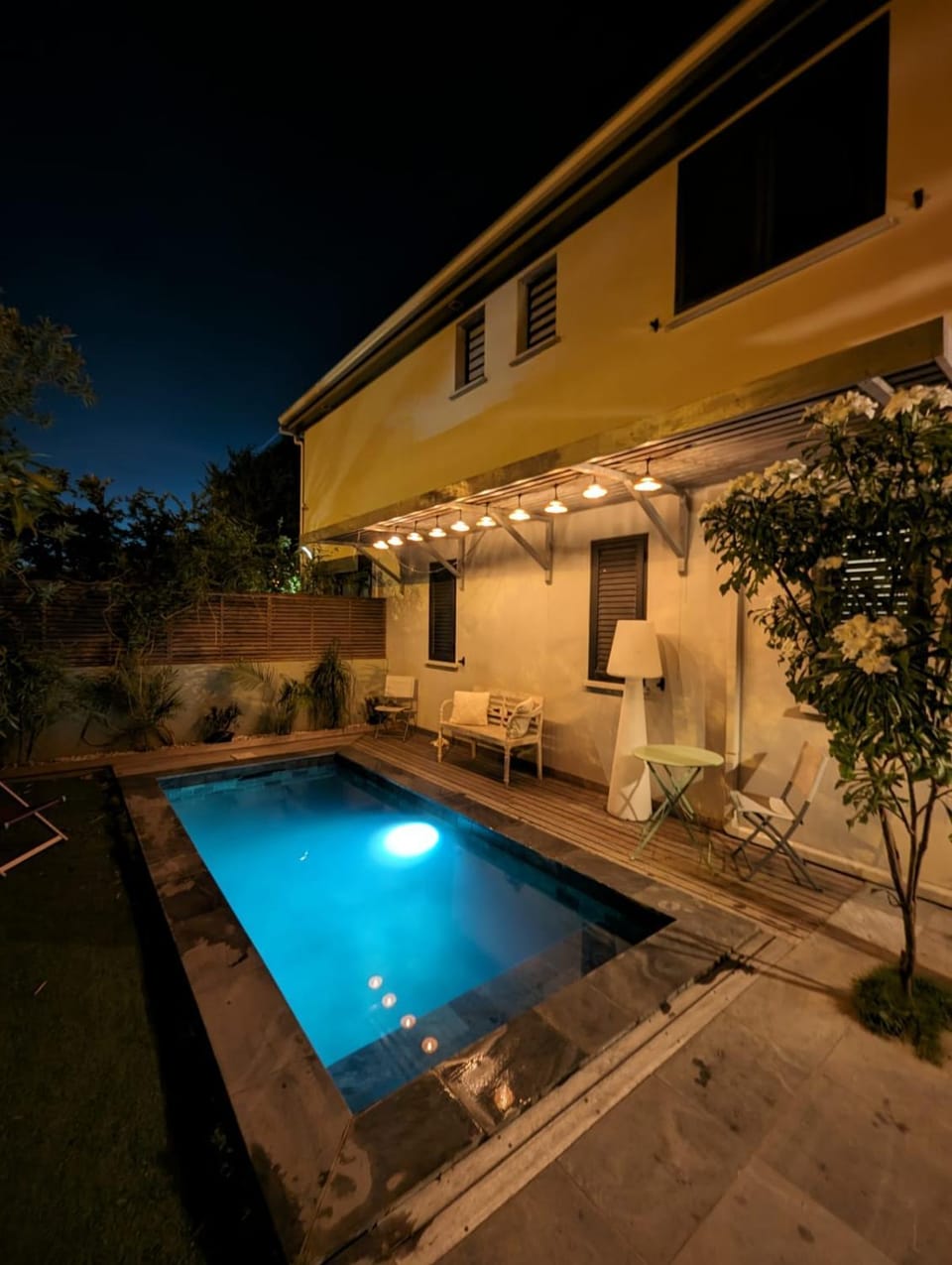 Night, Pool view