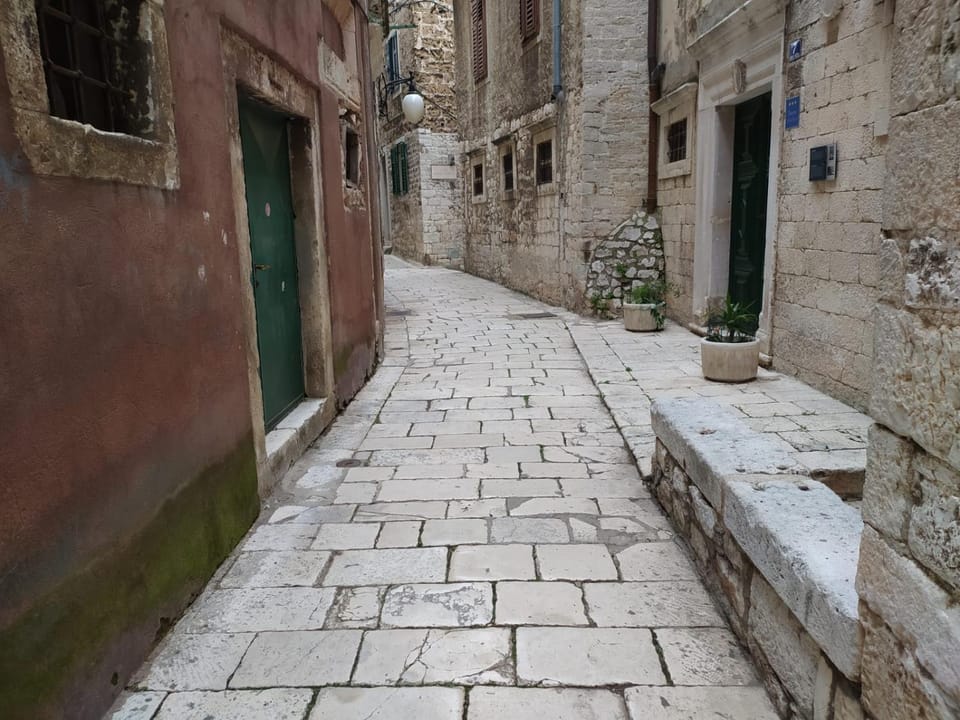 Old stone house St Lawrence in the heart of Sibenik's old town Apartment in Šibenik