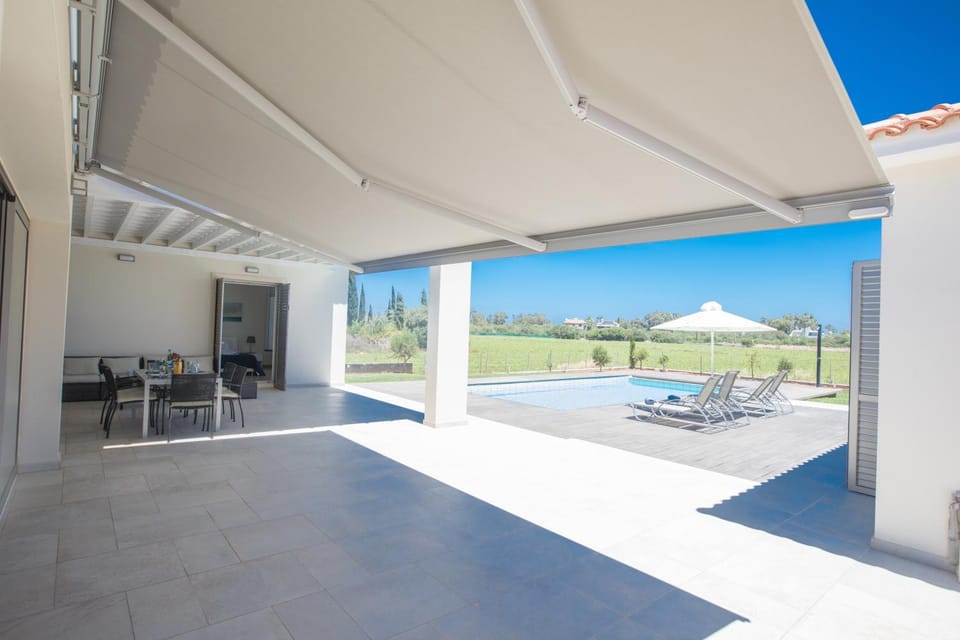 Seating area, Swimming pool