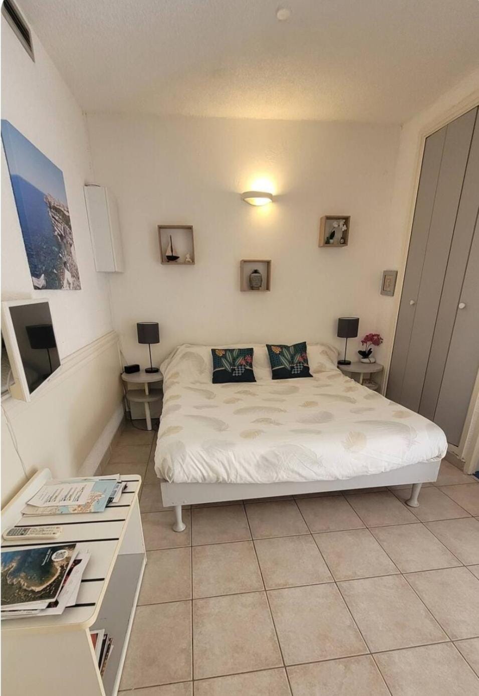 Studio situé à 20 metres de la plage d Agosta Porticcio Apartment in Corsica