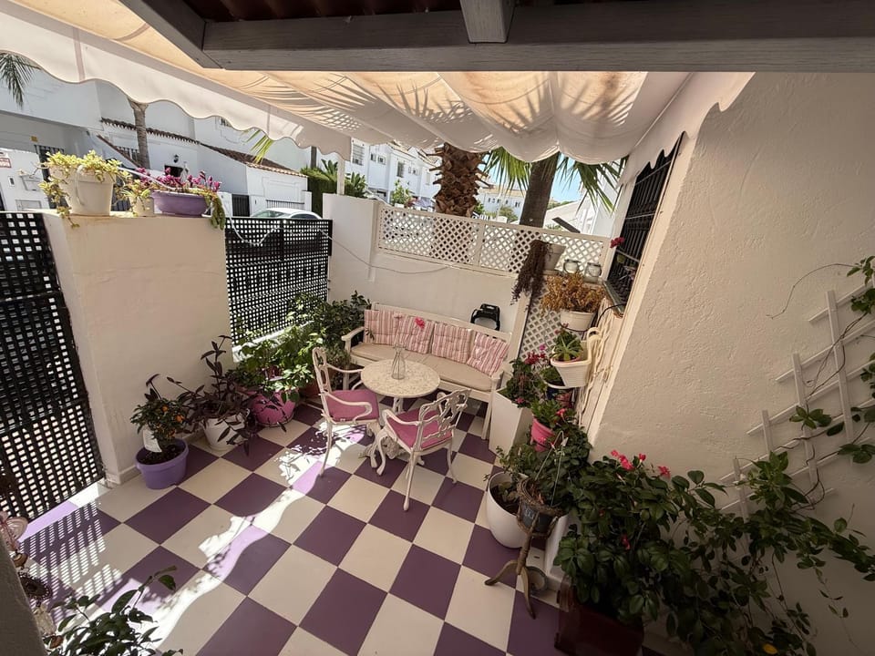 STUDIO -PATIO ANDALUZ - Banús Apartment in Marbella