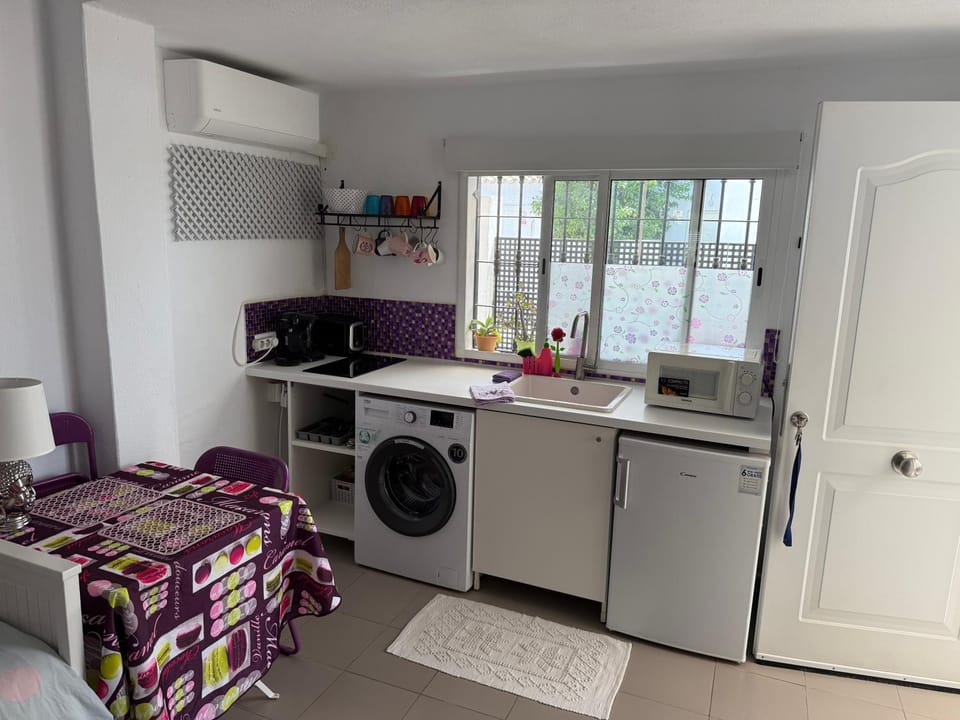 STUDIO -PATIO ANDALUZ - Banús Apartment in Marbella