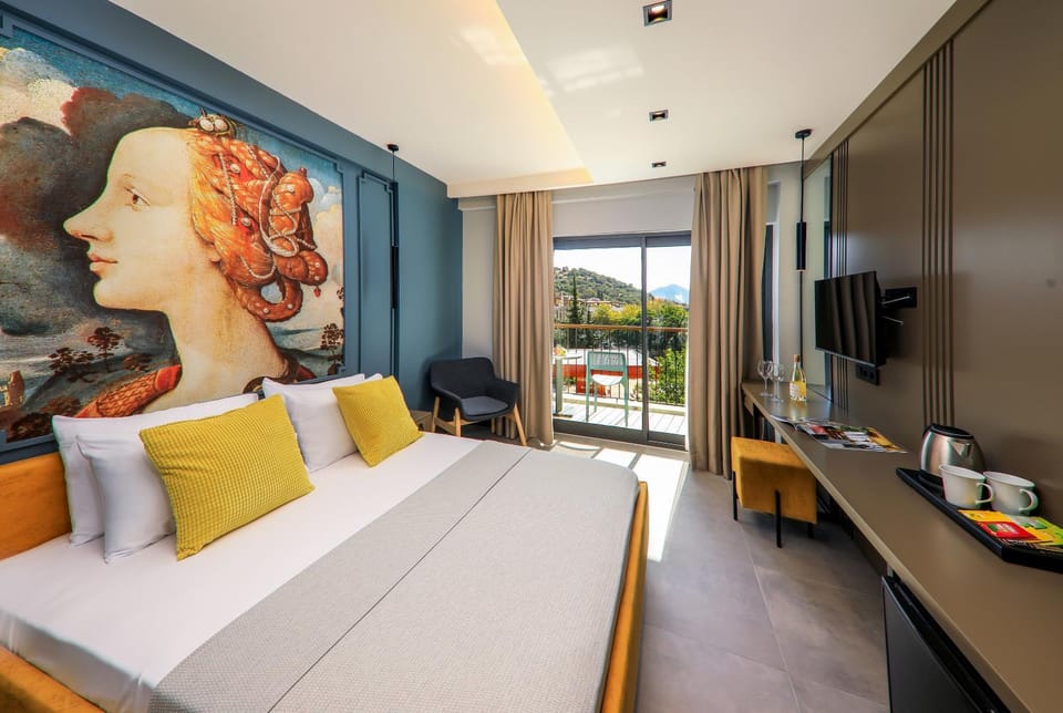 Bed, Photo of the whole room