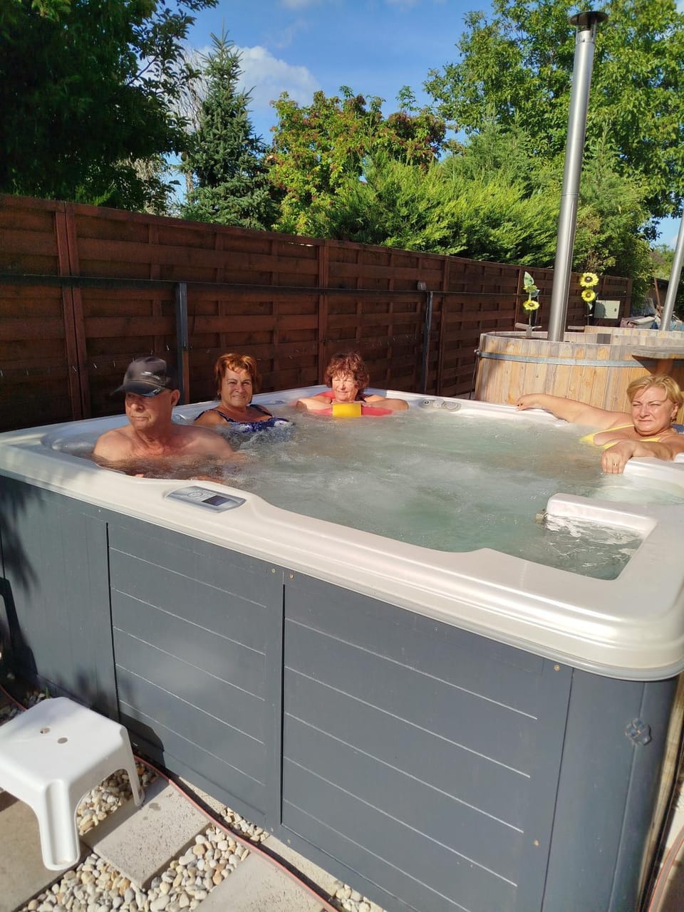 People, Natural landscape, Hot Tub, group of guests