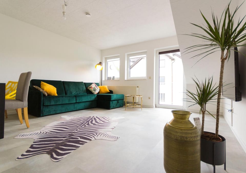 TV and multimedia, Balcony/Terrace, Living room, Seating area, Dining area