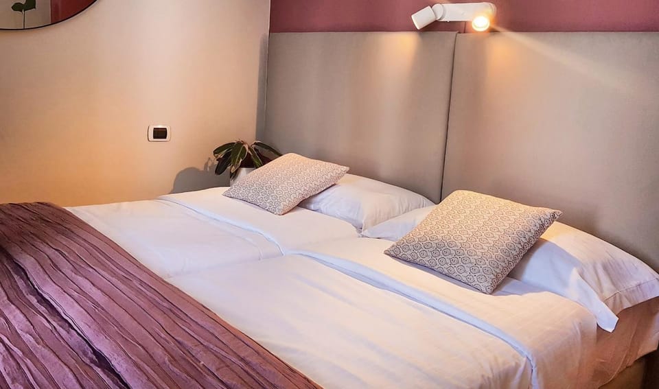 Bed, Bedroom, City view
